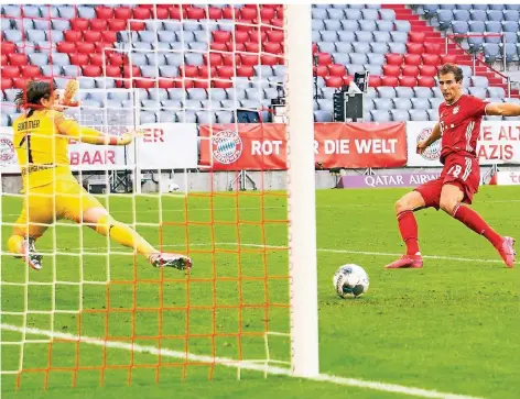  ?? FOTO: PETER SCHATZ/POOLFOTOS ?? Mitten ins Gladbach-Herz: Leon Goretzka erzielte kurz vor Schluss den 2:1-Siegtreffe­r für den FC Bayern.