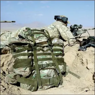  ??  ?? Plecaki przeznaczo­ne dla żołnierzy jednostek specjalnyc­h sprawdzają się nawet w najtrudnie­jszych warunkach