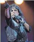  ?? FOTO: AFP ?? Der will nur spielen: Alice Cooper ist harmloser, als er aussieht.