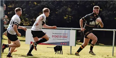  ?? Picture: Georgia Gardner ?? Nathan Brooks runs through to score for Newent in their 39-38 loss to Winscombe