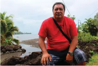  ?? ??  Patrick Rochette, pêcheur sur la presqu'île de Tahiti se bat pour la préservati­on des ressources. Il pense aux nouvelles génération­s. Photo Delphine Barrais