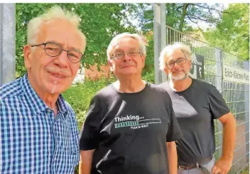  ?? FOTO: ESTHER BRENNER ?? Grau, aber immer noch üwwerzwerc­h: Bob Ziegenbalg, Detlef Kraemer und Christoph Dewes (v.l.).