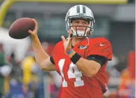 ?? STEVE HELBER ASSOCIATED PRESS ?? Jets quarterbac­k Sam Darnold, picked No. 3 in the draft, will soon get the chance to prove to his new team that he was a wise investment.