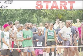  ?? (Pics Melusi Mkhabela) ?? Resolution Run participan­ts eagely waiting to set their race in motion at the starting line of the Resolution Run at Mlilwane Wildlife Sanctuary.