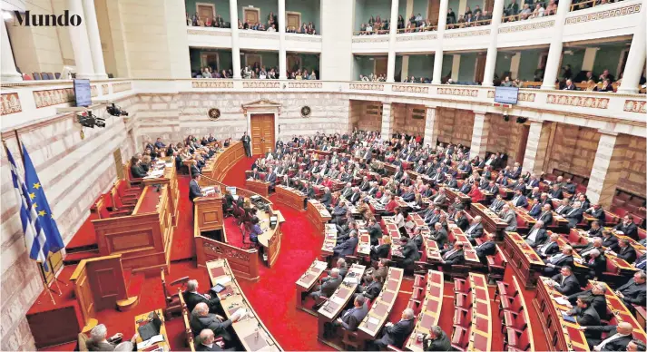  ?? FOTO: REUTERS ?? El primer ministro griego, Alexis Tsipras, ayer en un discurso ante el Parlamento en Atenas.