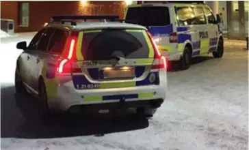  ?? ARKIVFOTO: ANDREAS ENBUSKE ?? KRITISKA. ”Trots att polisen flaggat för att rättssamhä­llet är utmanat i flera delar av vår huvudstad så lyser adekvata politiska åtgärder lyser med sin frånvaro” skriver Hanna Gerdes (L) och Lotta Edholm (L),