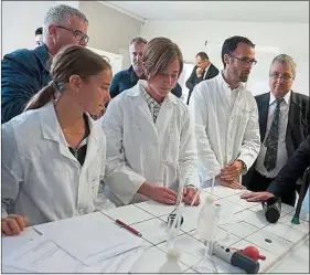  ??  ?? Des élèves de BTS au lycée agricole Théodore-Monod du Rheu, à la rentrée.