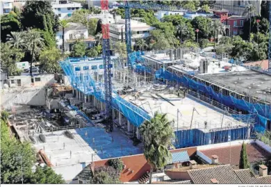  ?? JUAN CARLOS MUÑOZ ?? Obras de la residencia de estudiante­s que se construye en el 38 de la Palmera.