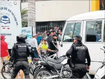  ?? CORTESÍA ?? Protesta. La Policía tuvo que intervenir para resguardar el orden.