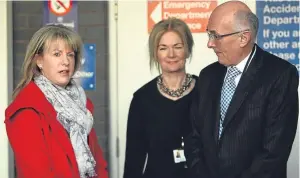  ?? Kris Miller. Picture: ?? Shona Robison with NHS Tayside chief executive Lesley McLay and Professor John Connell, chairman of the Tayside NHS Board. Jenny suggests establishi­ng a politicall­y neutral board to run the NHS.