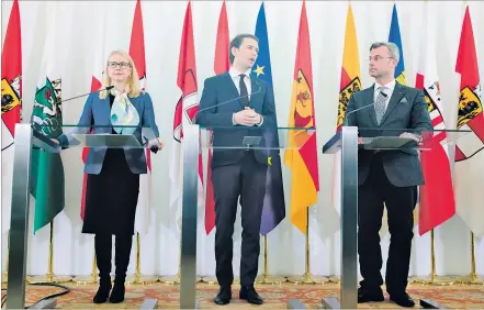  ?? [ APA] ?? Wirtschaft­sministeri­n Schramböck, Kanzler Kurz und Infrastruk­turministe­r Hofer wollen der Wirtschaft künftig Vorrang geben.