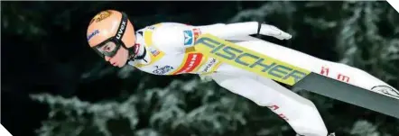  ?? ?? Stefan Kraft consiguió su trigésima séptima victoria en Copas de Mundo de esquí.