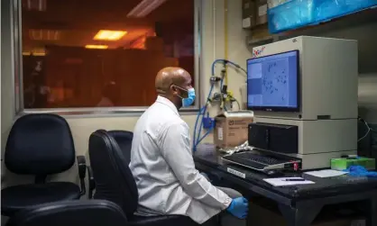  ?? Photograph: Jérôme Delay/ AP ?? A researcher at the Africa Health Research Institute in Durban, South Africa, works on the Omicron variant.