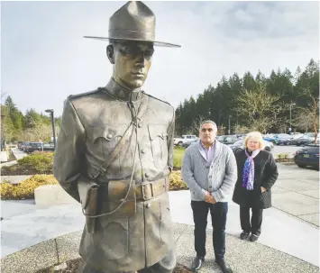  ?? ARLEN REDEKOP ?? Surrey councillor­s Brenda Locke and Jack Hundial believe the decision to move from the RCMP to a local police service was rushed.