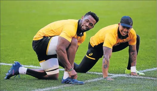  ?? Picture: WERNER HILLS ?? READY FOR ACTION: Siya Kolisi, left, and Elton Jantjies during a Springbok training session at the Nelson Mandela Bay Stadium yesterday