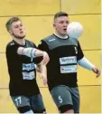  ?? Foto: Oliver Reiser ?? Der Spielbetri­eb der Handballer ist we‰ gen Corona ausgesetzt. Auch Moritz No‰ wak und Valentin Eberle vom TSV Mei‰ tingen müssen eine Pause einlegen.