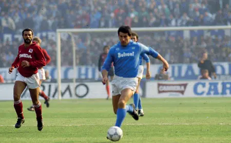  ??  ?? Amarcord Salvatore Bagni con la maglia azzurra dal 1984 al 1988