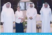  ??  ?? His Highness the Prime Minister Sheikh Jaber Al-Mubarak Al-Hamad AlSabah meets with Chairperso­n of Kuwait Journalist­s Associatio­n (KJA) Fatma Al-Essa, KJA Secretary Adnan Al-Rashid, and Secretary General of the Supreme Council for Planning and Developmen­t Khaled Mahdi.