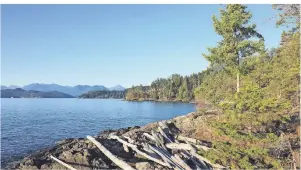  ?? FOTO: VERENA WOLFF/DPA-TMN ?? Bowen Island ist ein Naturparad­ies vor den Toren Vancouvers – und in nur 20 Minuten Fährfahrt von der Stadt aus zu erreichen.