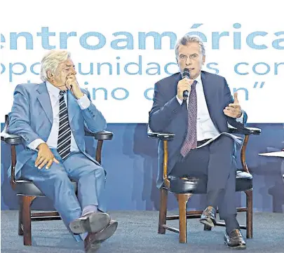  ??  ?? El expresiden­te Mauricio Macri tendrá un diálogo online con Álvaro Vargas Llosa