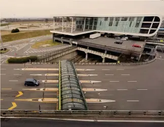  ??  ?? ANSA
Malpensa ferma. Il sostanzial­e blocco dello scalo milanese di Malpensa