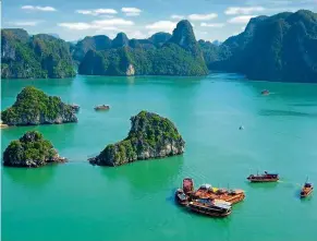  ?? — Matta ?? Ha Long Bay in Vietnam is a popular tourist destinatio­n.