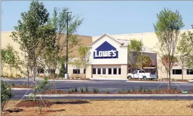  ?? Doug Walker
Rome News-Tribune ?? The Lowe’s Home Improvemen­t Warehouse Regional Distributi­on Center will ultimately provide as many as 600 jobs benefittin­g citizens in Floyd and adjacent counties. The distributi­on center is slated to open in the spring of 2013.