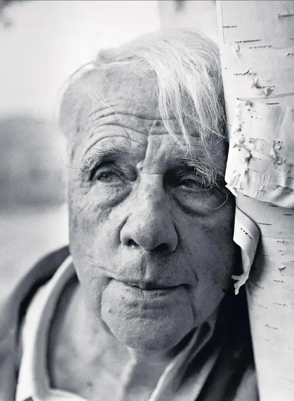  ?? ?? Holding a mirror to the human heart: Robert Frost, seen in the 1960s, was born 150 years ago