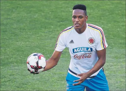  ?? FOTO: J.A. SIRVENT ?? Yerry Mina central internacio­nal por Colombia es un jugador que el Barça tiene ‘atado’ de cara al mes de enero