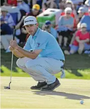  ?? Robert Laberge photos / Getty Images ?? The Phoenix Open was decided on the first playoff hole Sunday when Chez Reavie, above, just missed an 11-foot putt for par and Gary Woodland, right, followed by making his 2-footer to win his first tournament in more than four years before a weeklong...