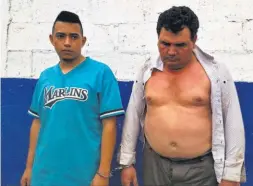  ??  ?? Señalados. Informació­n de la PNC indica que Ricardo Lemus jugaba fútbol con frecuencia en la cancha donde fue atacado por los ahora detenidos.