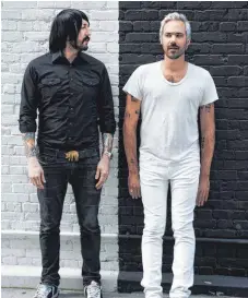  ?? FOTO: LYNDSEY BYRNES ?? Jesse F. Keeler (links) und Sebastien Grainger denken noch nicht über das vierte Album nach.