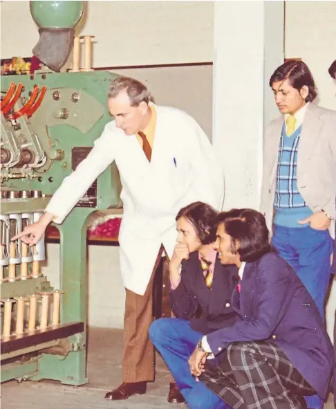  ??  ?? Students learning the textile trade in Dundee in 1970.