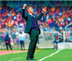  ??  ?? Pedro Caixinha, durante el duelo ante Pumas, en el Estadio Olímpico.