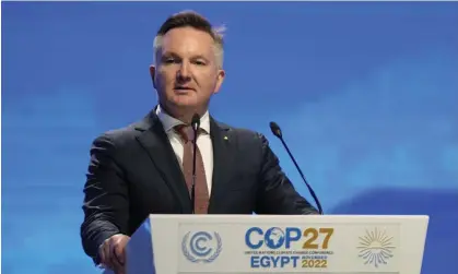  ?? Photograph: Peter de Jong/AP ?? US special envoy for climate John Kerry said Chris Bowen, pictured, was ‘doing an incredible job of demonstrat­ing the difference an election makes’.