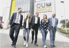  ??  ?? Sir Gary Verity visits the new Coventry University Scarboroug­h Campus