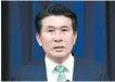  ?? Yonhap ?? Hwang Sang-moo, senior presidenti­al secretary for civil society