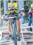  ?? FOTO: KÜSTENBRÜC­K ?? Nina Benz beim Bundesliga­rennen in Titisee-Neustadt.