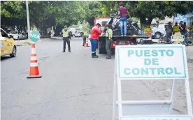  ?? NÉSTOR DE ÁVILA ?? Autoridade­s intensific­aron operativos en Valledupar para exigir el Soat.