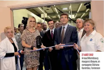  ??  ?? 27 AOÛT 2012 Arnaud Montebourg inaugure à Beaune, en compagnie d’Adriana Karembeu, l’extension d’une usine de l’opticien Atol, qui a relocalisé en 2005 une partie de sa production en France. « Dans tout consommate­ur, il y a un chômeur en puissance »,...