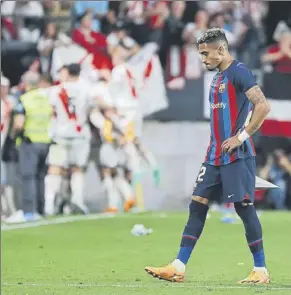  ?? Foto: J A SIRVENT ?? Raphinha, al igual que todo el equipo blaugrana, estuvo muy desdibujad­o