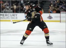  ?? KYUSUNG GONG — THE ASSOCIATED PRESS ?? Ducks center Ryan Strome says a four-game road trip could help the team bond.