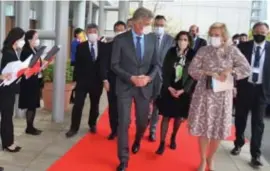  ?? © AMG ?? Prinses Astrid wordt ontvangen in het Panasonic Center in Tokio.