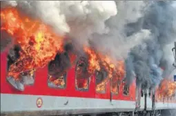  ?? HT ?? The coaches of Andhra Pradesh AC Superfast Express that caught fire near Gwalior on Monday.