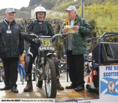  ??  ?? 2010 Pre-65 SSDT: Enjoying the fun on the start ramp.