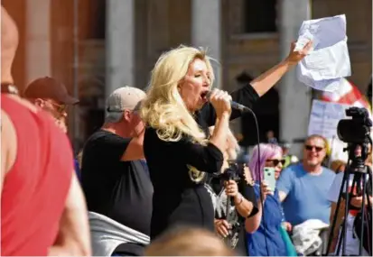  ?? SALIM FADHLEY VIA WIKIMEDIA COMMONS/CC BY-SA 4.0 ?? Kate Shemirani addressed a crowd in London’s Trafalgar Square in 2020.