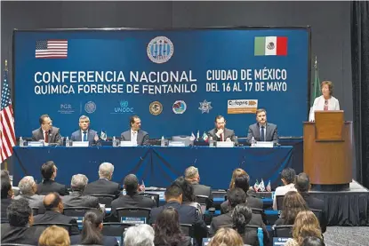  ?? JORGE GONZÁLEZ ?? La diplomátic­a habló durante la Conferenci­a Nacional Química Forense en Ciudad de México.
