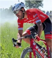  ??  ?? Renshaw’s 2019 has got to the worst start, as he broke his pelvis in a collision with a carSprinte­r Nizzolo joins from Trek-Segafredo in a bid to bring in more victories for the team