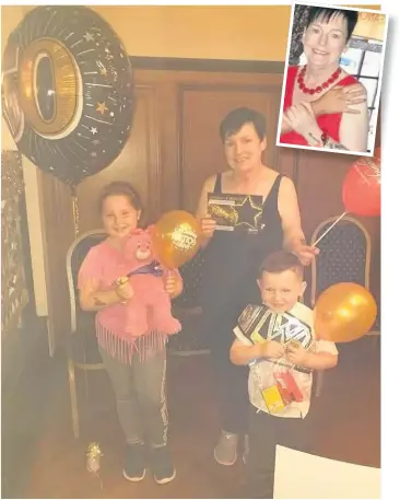  ??  ?? Super slimmer Margaret Mcpolland celebratin­g her 50th birthday with her grandchild­ren (above) after she decided to lose weight when she was 15st 13lbs (left)