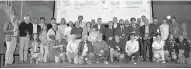  ?? FAV ?? Foto de familia al término del acto celebrado en el Centro de Tecnificac­ión Deportiva de Vela Bahía de Cádiz.